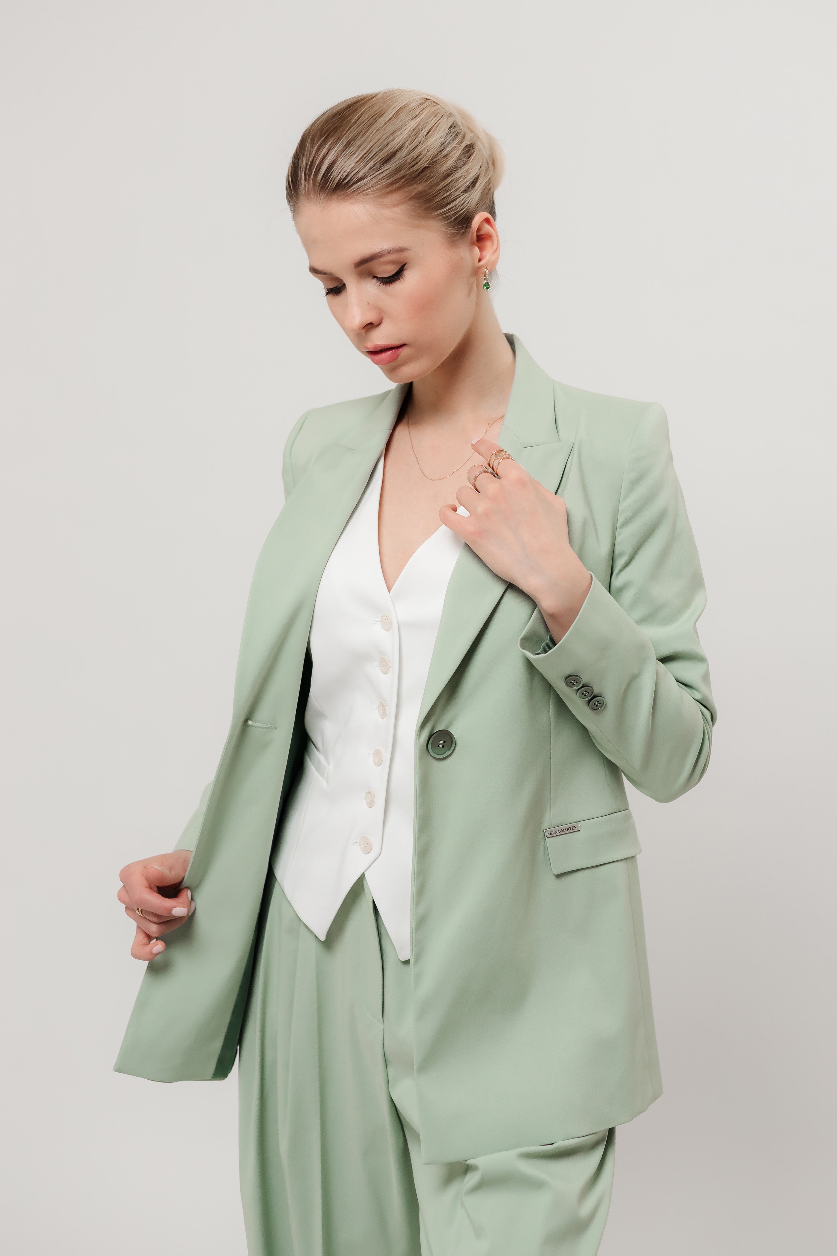 Verdant Elegance